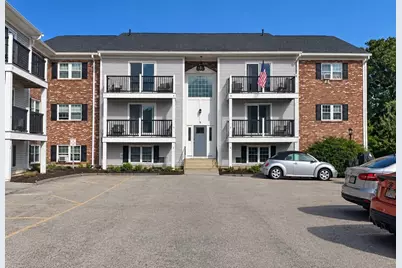 9 Chapel Hill Dr. #6, Plymouth, MA 02360 - Photo 1