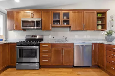 224 Florence St #10, Boston, MA 02131 - Photo 3