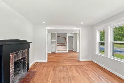 234 Purchase St, Milford, MA 01757 - Photo 9