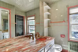 4 Parkway Rd, Medford, MA 02155 - Photo 29