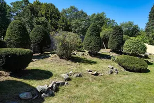 4 Parkway Rd, Medford, MA 02155 - Photo 35