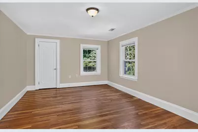 4 Parkway Road, Medford, MA 02155 - Photo 27
