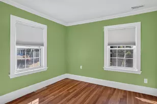 4 Parkway Rd, Medford, MA 02155 - Photo 29