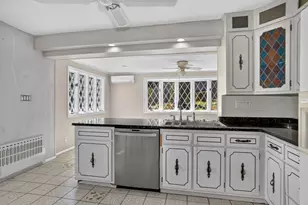 4 Parkway Rd, Medford, MA 02155 - Photo 13