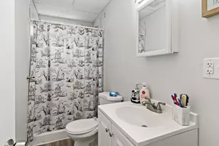 86 Beetle St, New Bedford, MA 02746 - Photo 33