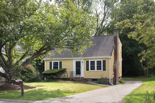 28 Middle St, Lexington, MA 02421 - Photo 1