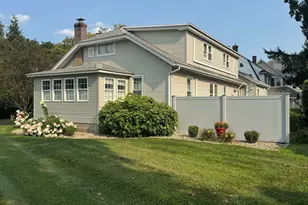 6 Van Horn St, West Springfield, MA 01089 - Photo 5