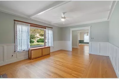 6 Van Horn Street, West Springfield, MA 01089 - Photo 11