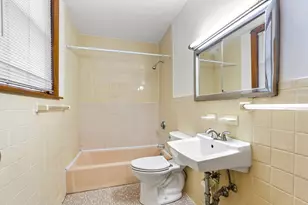 131 Altamont Ave, Melrose, MA 02176 - Photo 9