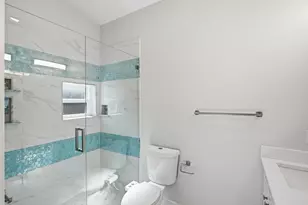 34 Underhill St, Winthrop, MA 02152 - Photo 13