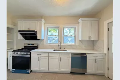 113 Elm Ave #1, Quincy, MA 02170 - Photo 5