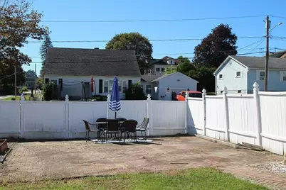 35 Newtonville Avenue, Fitchburg, MA 01420 - Photo 21