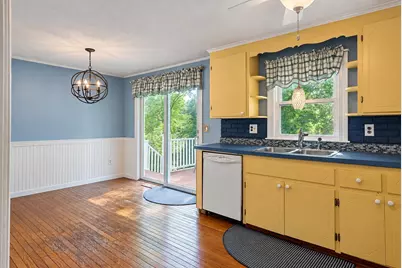 5 Glenwood Cir, Attleboro, MA 02703 - Photo 9
