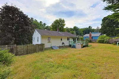 27 Country Club Dr, Westfield, MA 01085 - Photo 11