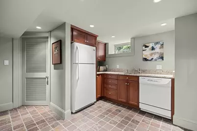 65 Crocker Road, Medford, MA 02155 - Photo 35