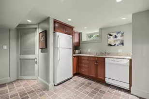 65 Crocker Rd, Medford, MA 02155 - Photo 35