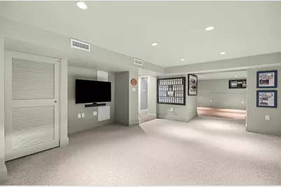 65 Crocker Road, Medford, MA 02155 - Photo 33