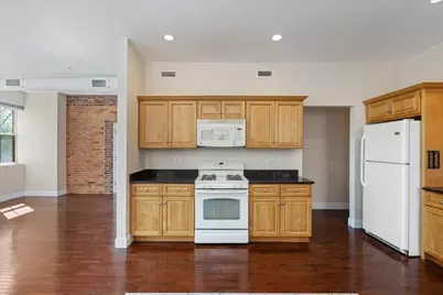 24 Washington St #301, Haverhill, MA 01832 - Photo 5