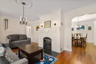 122 Austin St, Newton, MA 02460 - Photo 3
