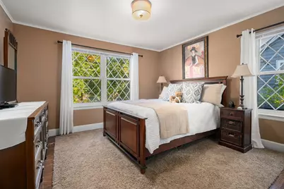 122 Austin St, Newton, MA 02460 - Photo 15
