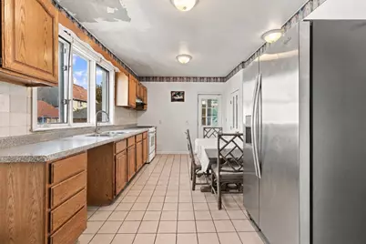 25 Rock Valley Ave, Everett, MA 02149 - Photo 9