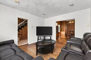 25 Rock Valley Ave, Everett, MA 02149 - Photo 7