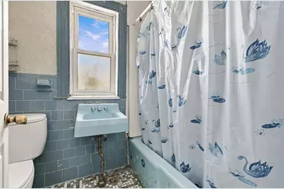 25 Rock Valley Ave, Everett, MA 02149 - Photo 19