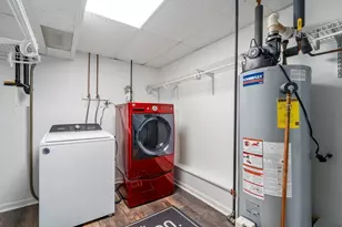 109 Appleton St, Springfield, MA 01108 - Photo 29