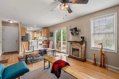 109 Appleton St, Springfield, MA 01108 - Photo 11