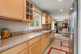109 Appleton St, Springfield, MA 01108 - Photo 13