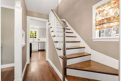 27 Glendale Road, Milton, MA 02186 - Photo 3