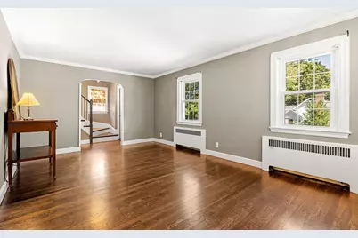 27 Glendale Road, Milton, MA 02186 - Photo 5