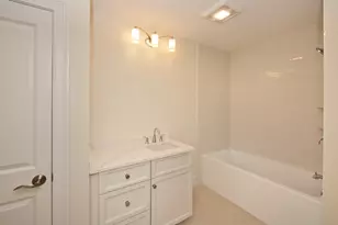 25 Clubview Dr, Andover, MA 01810 - Photo 9