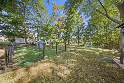 128 Howe St, Marlborough, MA 01752 - Photo 39