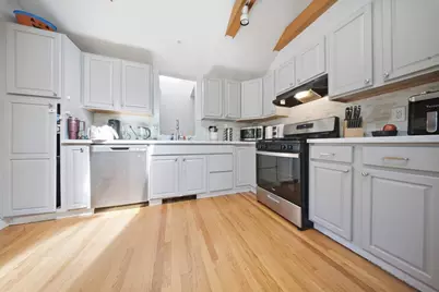 128 Howe St, Marlborough, MA 01752 - Photo 19