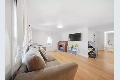 128 Howe St, Marlborough, MA 01752 - Photo 13
