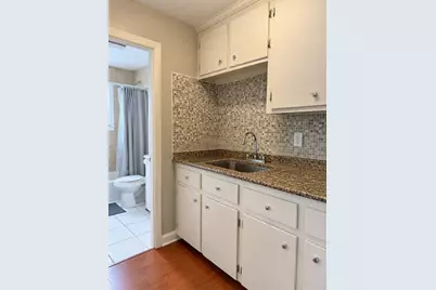 210 Hope St #3N, Fall River, MA 02721 - Photo 3