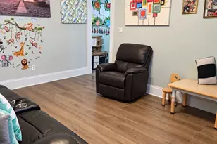 6 Delaware St, Worcester, MA 01603 - Photo 5