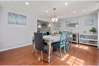 543 Central Street, Holliston, MA 01746 - Photo 13