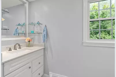 543 Central Street, Holliston, MA 01746 - Photo 19