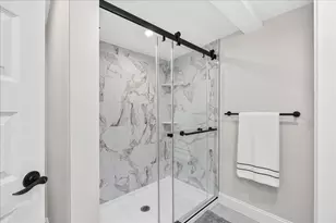 25 Fairmount St, New Bedford, MA 02740 - Photo 23