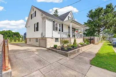25 Fairmount St, New Bedford, MA 02740 - Photo 3