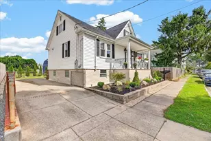 25 Fairmount St, New Bedford, MA 02740 - Photo 3