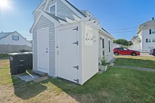 70 Coburn St, Hull, MA 02045 - Photo 11