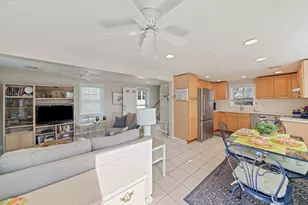 70 Coburn St, Hull, MA 02045 - Photo 9
