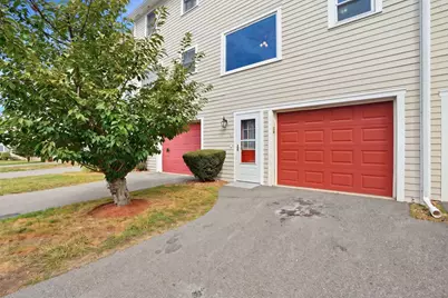 106 Park Ave W #D5, Lowell, MA 01852 - Photo 1