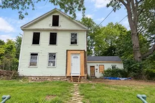 47 Elm St, North Brookfield, MA 01535 - Photo 1