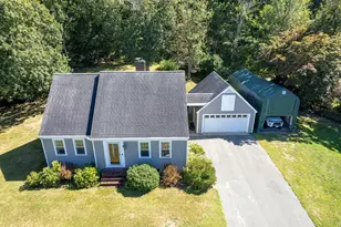 22 Forge Rd, Freetown, MA 02702 - Photo 3