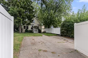 7 Kane St, Boston, MA 02125 - Photo 17