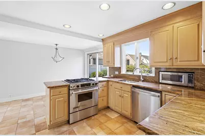 144 Porter Street, Melrose, MA 02176 - Photo 5